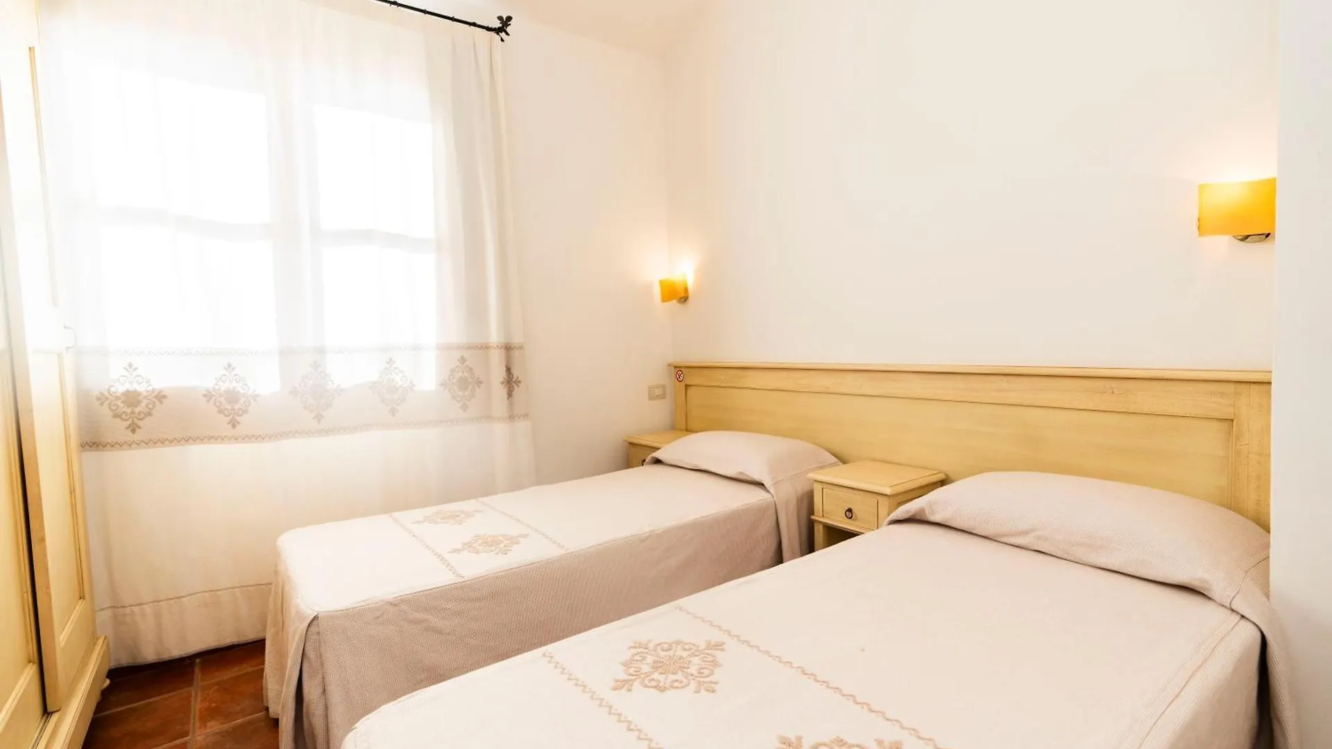 Borgo Degli Ulivi Aparthotel Arbatax