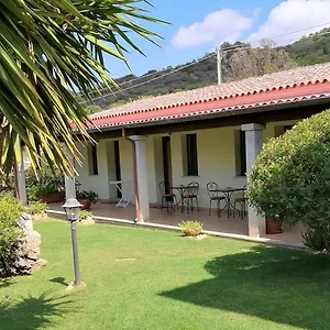 3* Bed & Breakfast Domo Minnannu Miriu